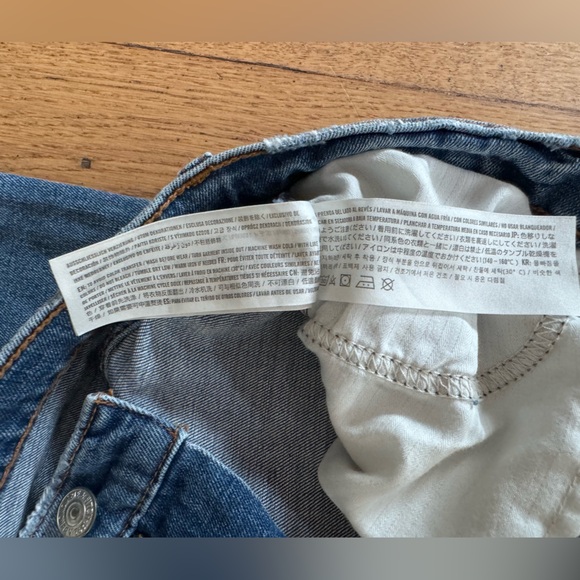 Abercrombie & Fitch The Skinny High Rise Jeans SZ 25/0S Medium Rinse - Picture 16 of 16
